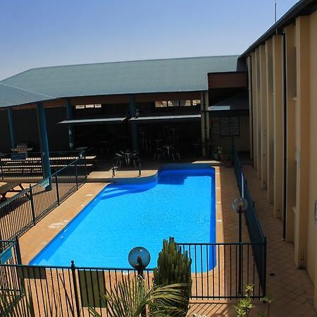 Ningaloo Club Backpackers Hostel Coral Bay Exterior foto