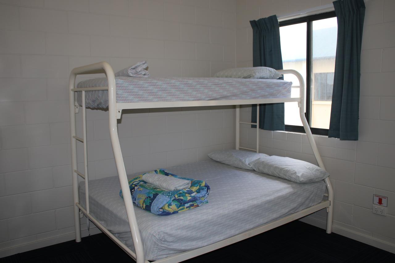 Ningaloo Club Backpackers Hostel Coral Bay Exterior foto
