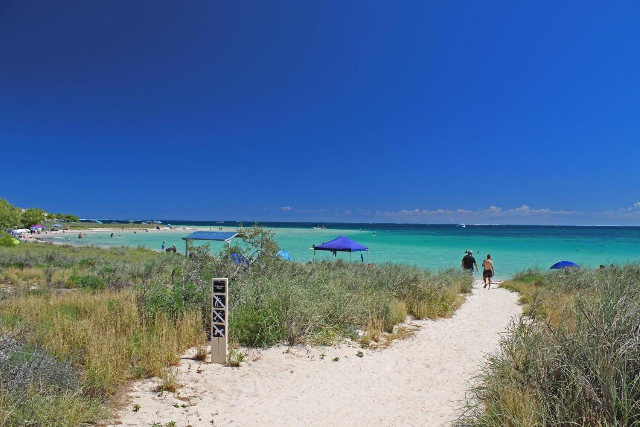 Ningaloo Club Backpackers Hostel Coral Bay Exterior foto